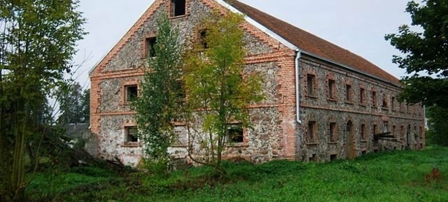 Barn of Giži manor